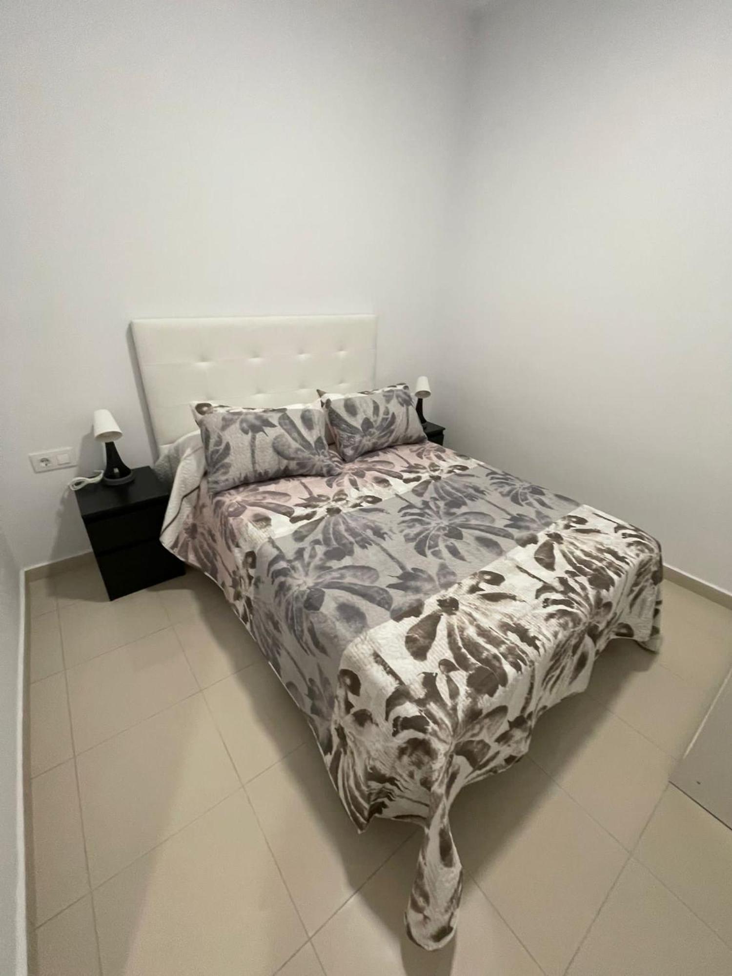 Apartments Jota Barcelona Exterior photo